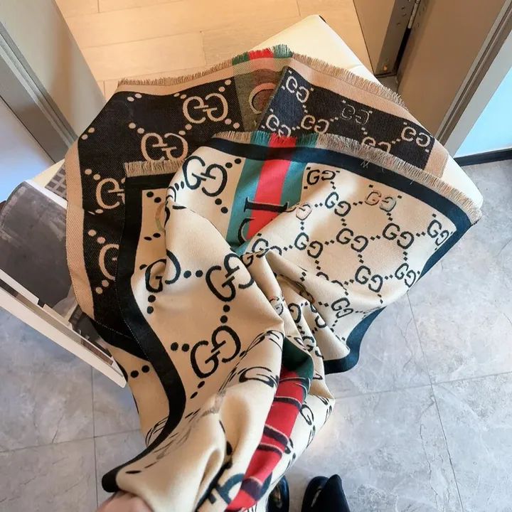 スーパーコピー グッチ マフラー