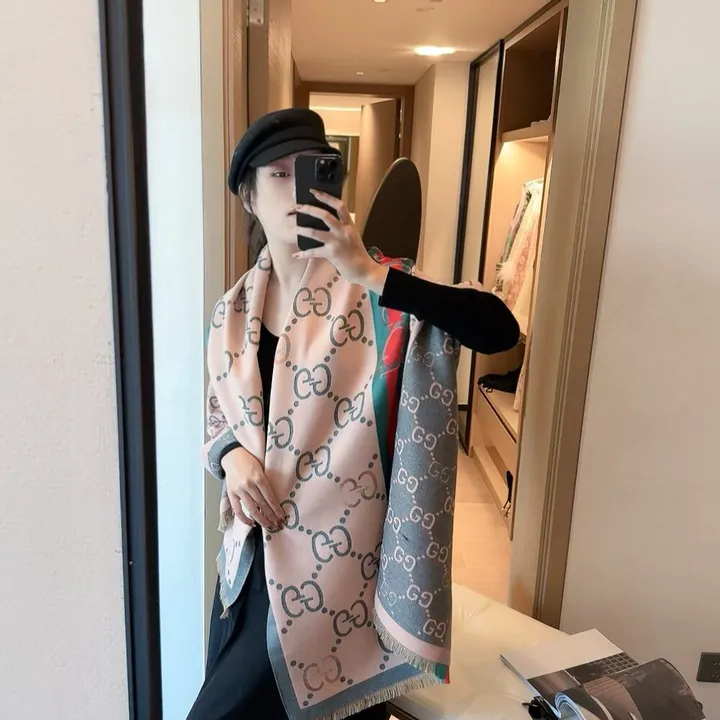 スーパーコピー グッチ マフラー