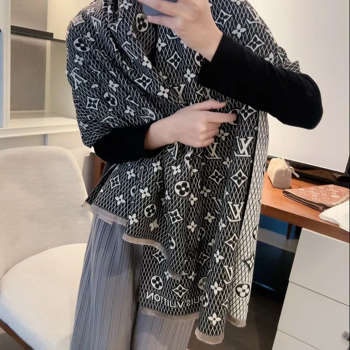 スーパーコピー ルイヴィトン マフラー