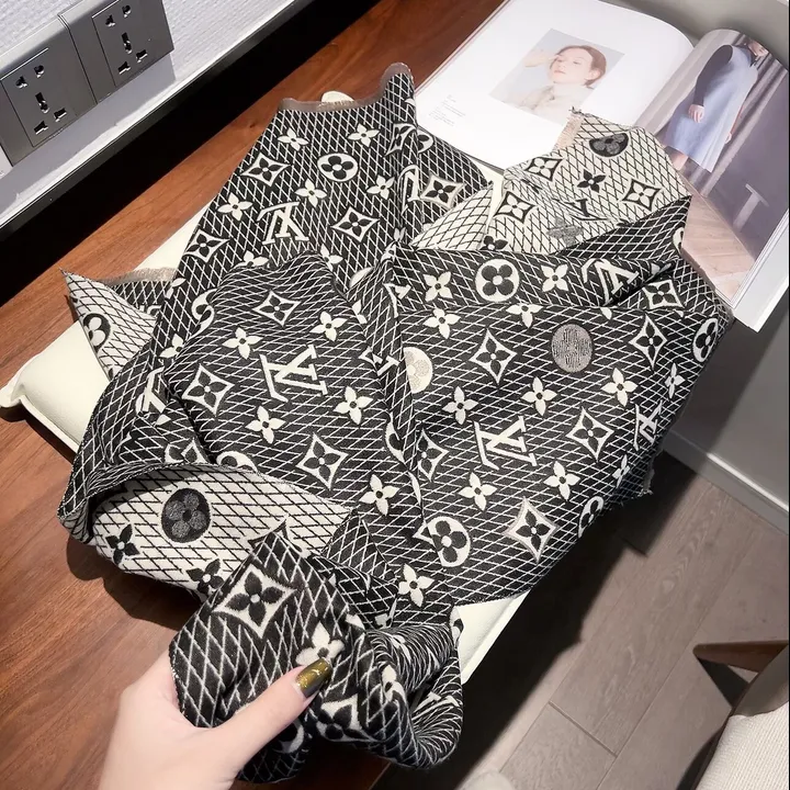 スーパーコピー ルイヴィトン マフラー