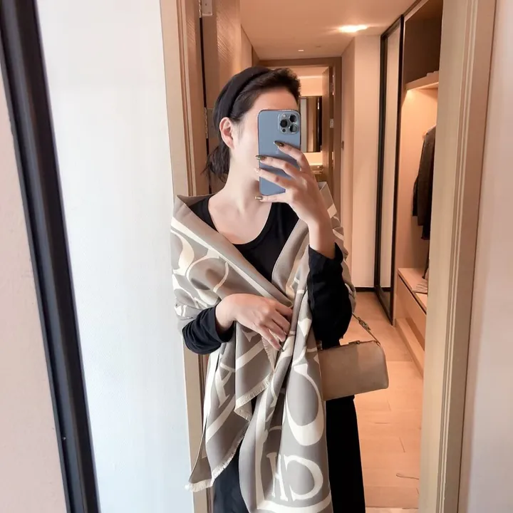 スーパーコピー コーチ マフラー