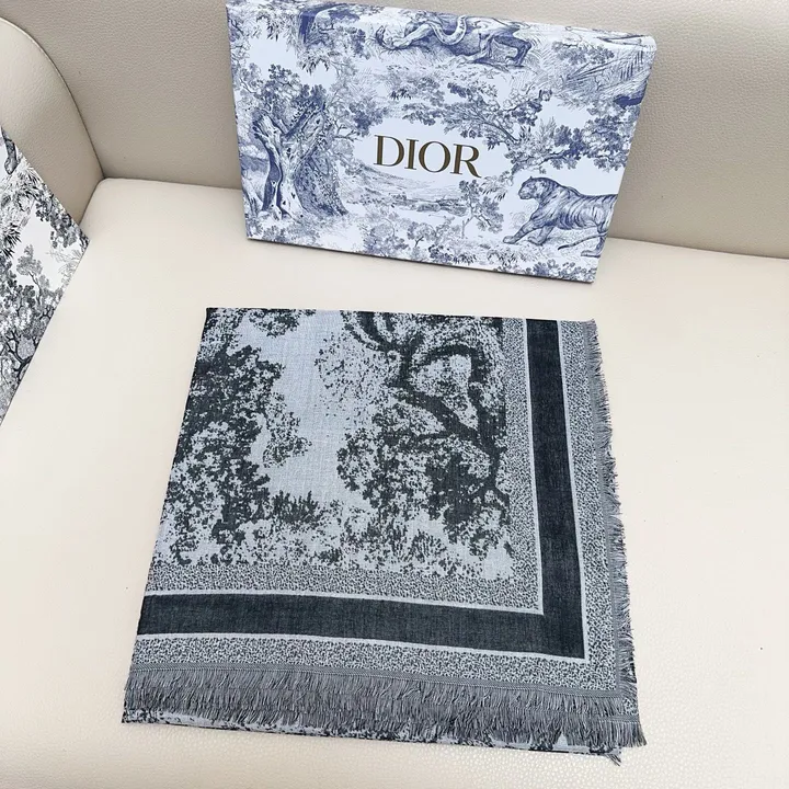 スーパーコピー ディオール マフラー