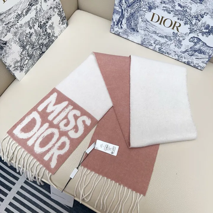 スーパーコピー ディオール マフラー