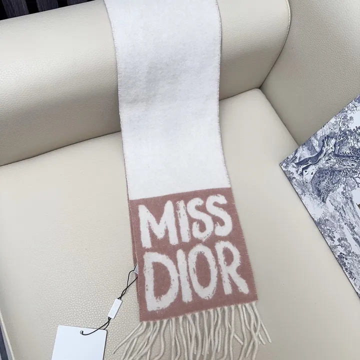 スーパーコピー ディオール マフラー