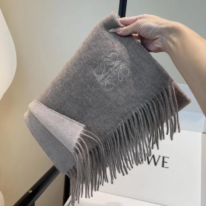 スーパーコピー ロエベ マフラー