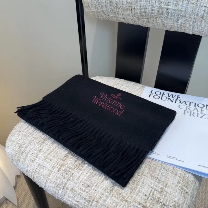 スーパーコピー ヴィヴィアン・ウエストウッド マフラー