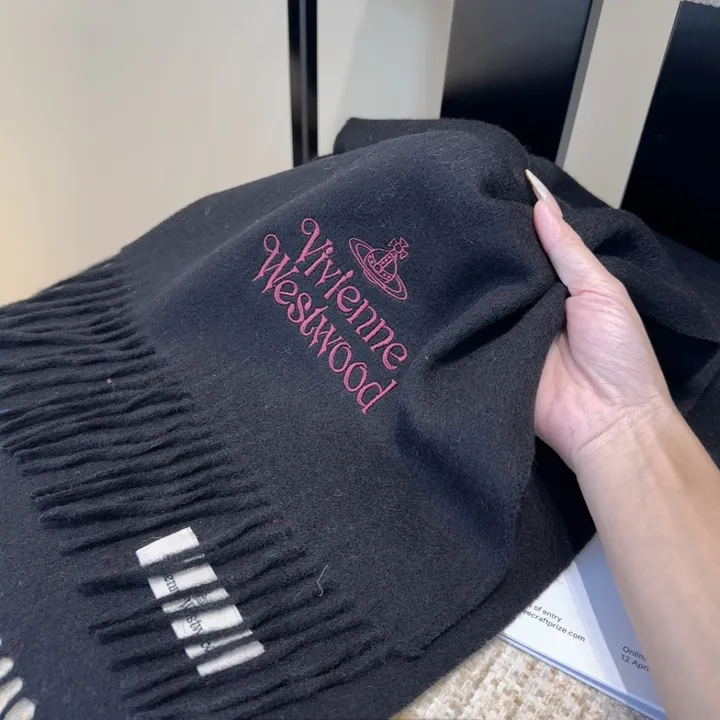 スーパーコピー ヴィヴィアン・ウエストウッド マフラー