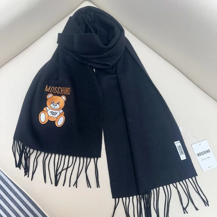 スーパーコピー モスキーノ マフラー