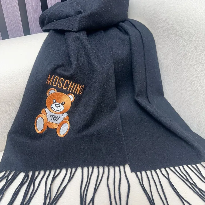 スーパーコピー モスキーノ マフラー