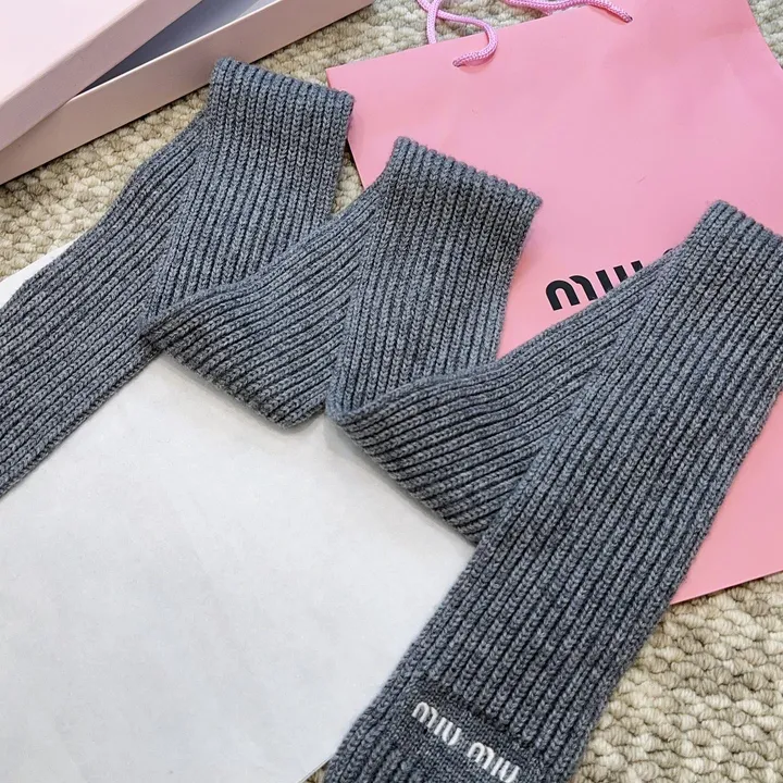 スーパーコピー フェンディ マフラー