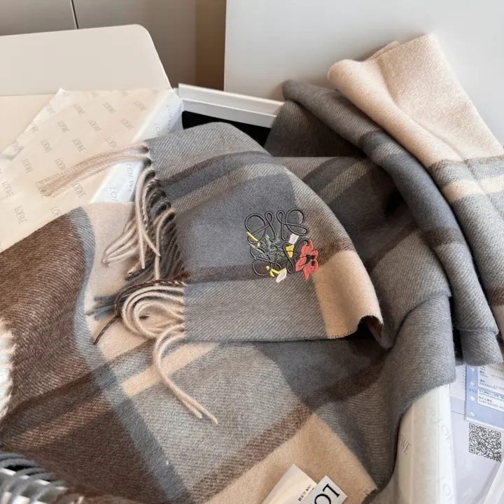 スーパーコピー ロエベ マフラー