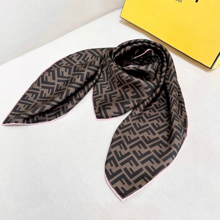 スーパーコピー フェンディ マフラー