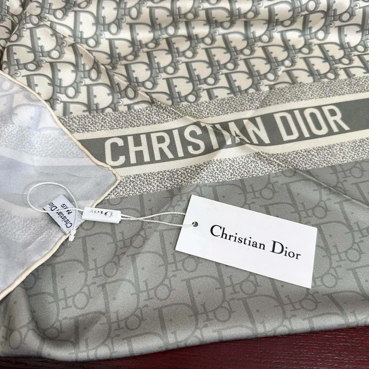 スーパーコピー ディオール マフラー