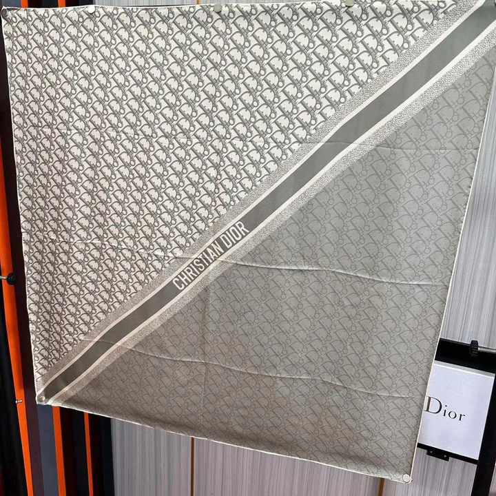 スーパーコピー ディオール マフラー