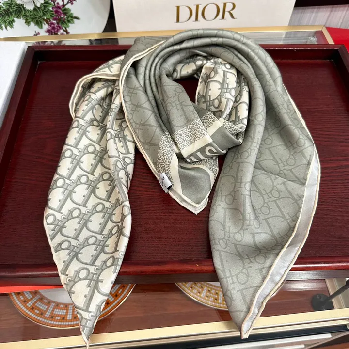 スーパーコピー ディオール マフラー