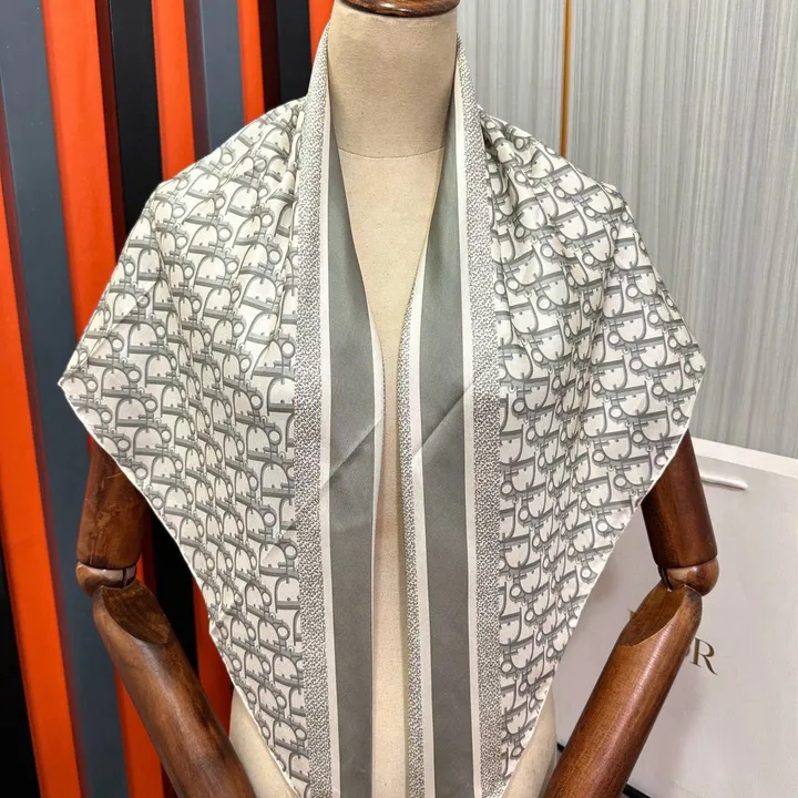 スーパーコピー ディオール マフラー