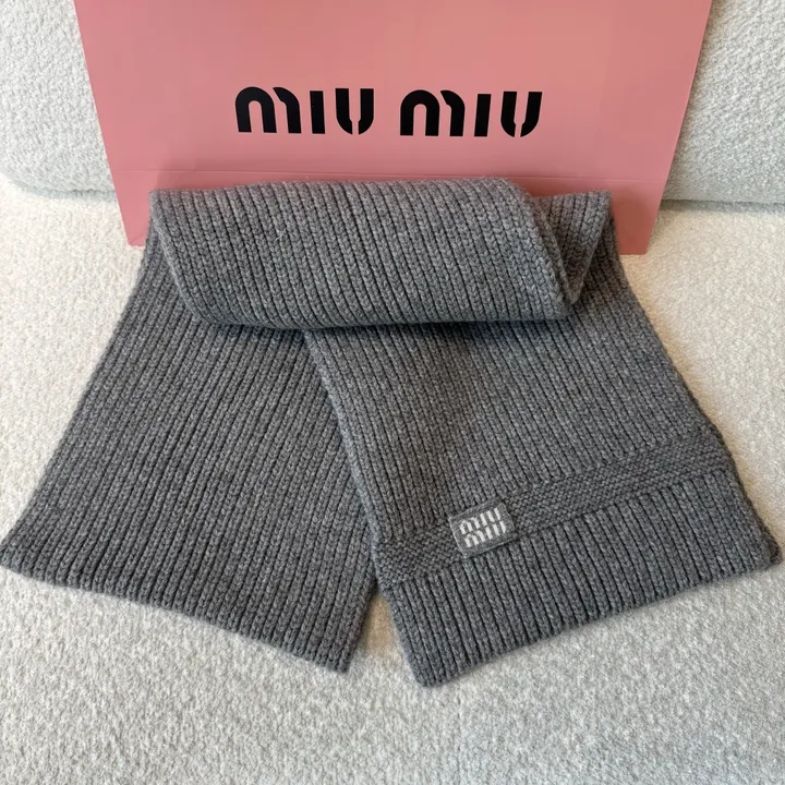 スーパーコピー フェンディ マフラー