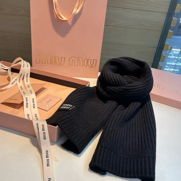 スーパーコピー フェンディ マフラー