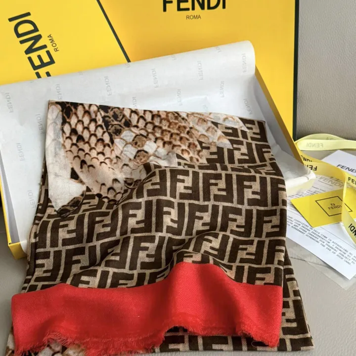 スーパーコピー フェンディ マフラー