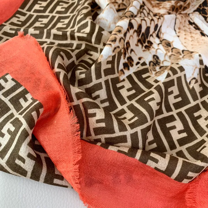 スーパーコピー フェンディ マフラー