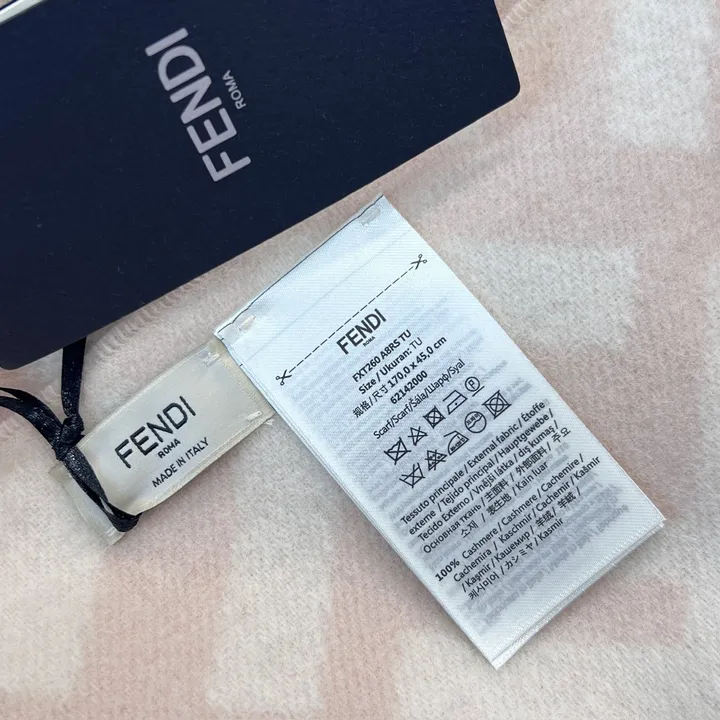 スーパーコピー フェンディ マフラー