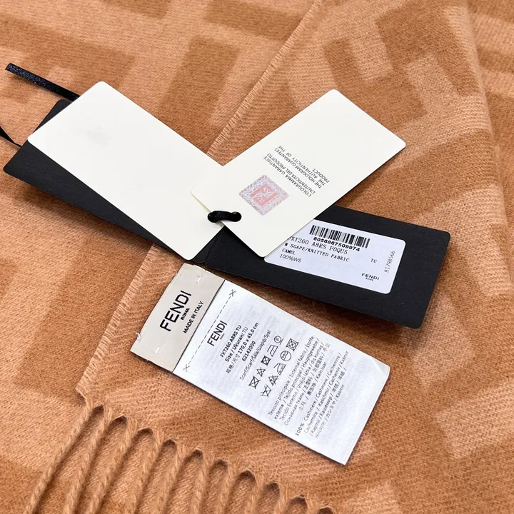 スーパーコピー フェンディ マフラー