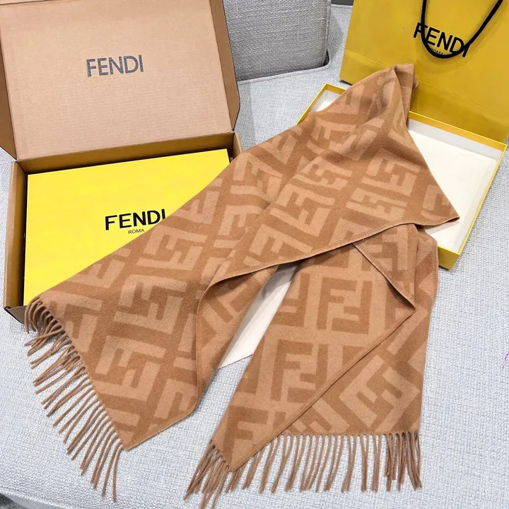 スーパーコピー フェンディ マフラー