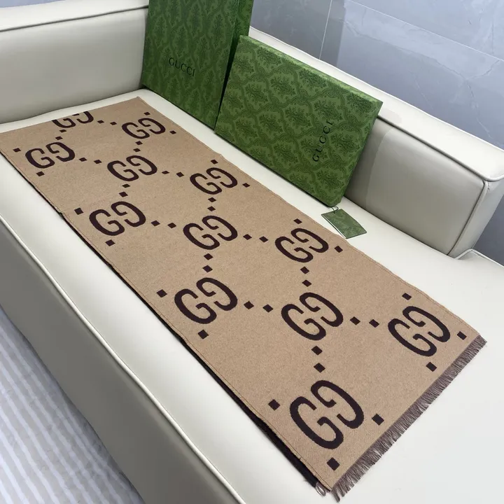 スーパーコピー グッチ マフラー