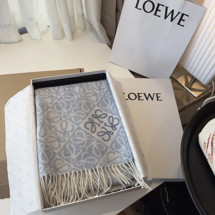 スーパーコピー ロエベ マフラー