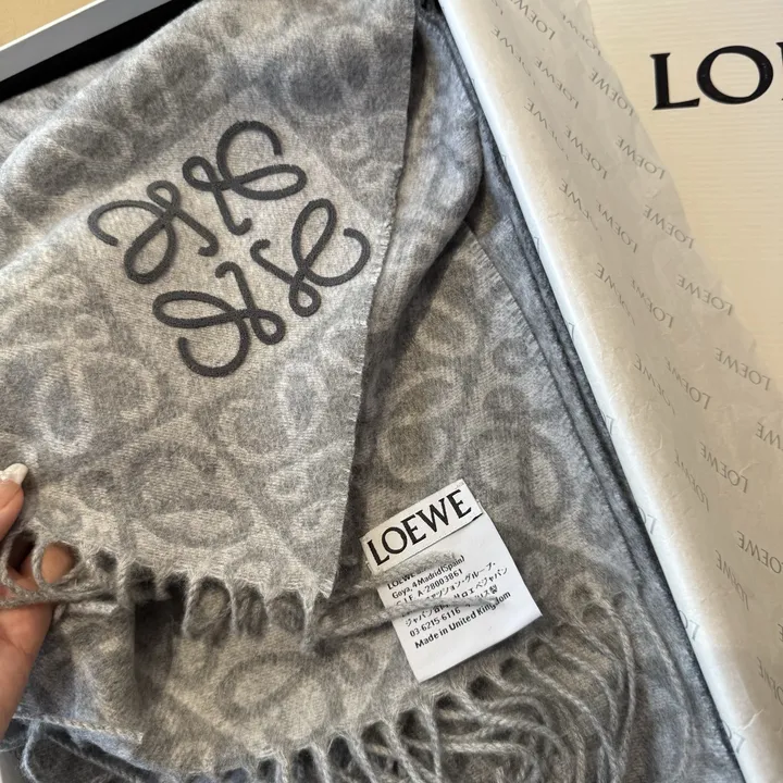 スーパーコピー ロエベ マフラー