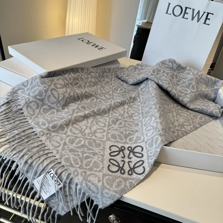 スーパーコピー ロエベ マフラー