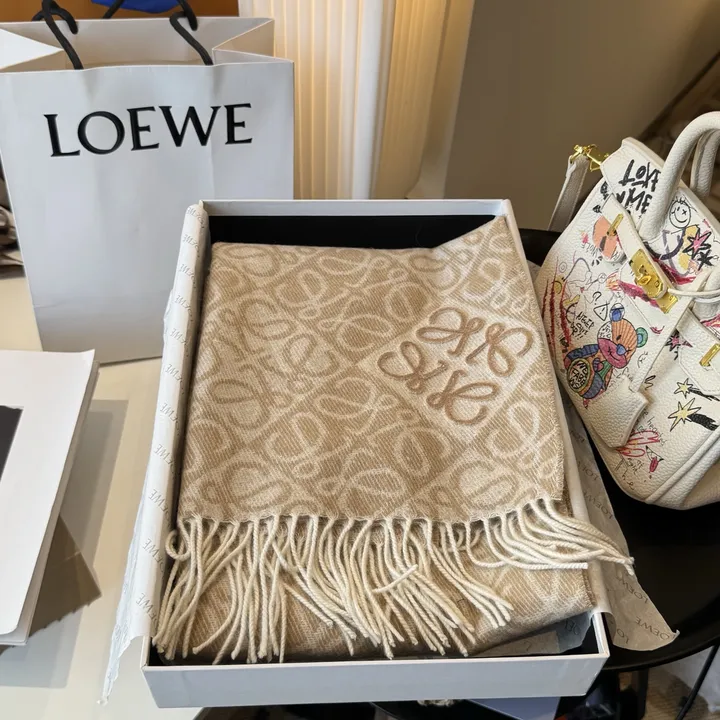 スーパーコピー ロエベ マフラー