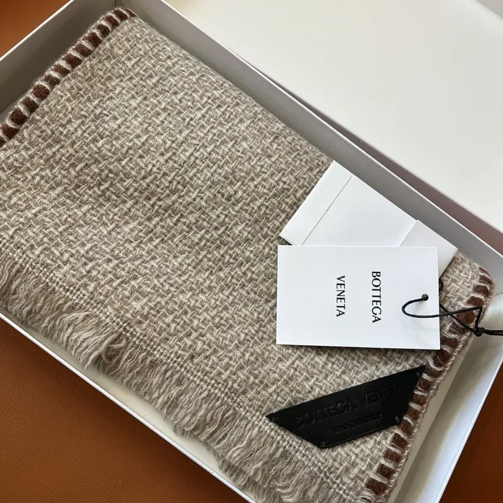 スーパーコピー フェンディ マフラー