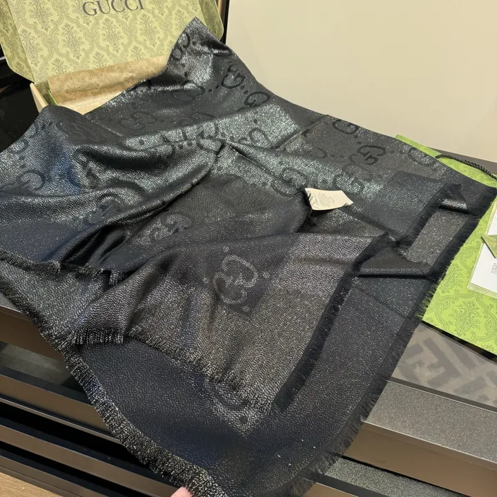 スーパーコピー グッチ マフラー