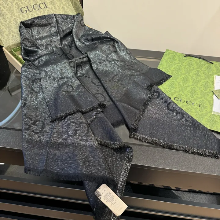 スーパーコピー グッチ マフラー