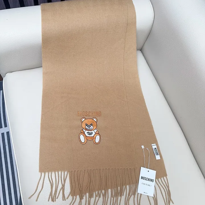 スーパーコピー モスキーノ マフラー