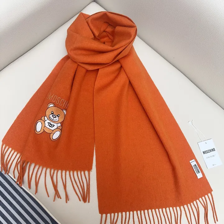 スーパーコピー モスキーノ マフラー