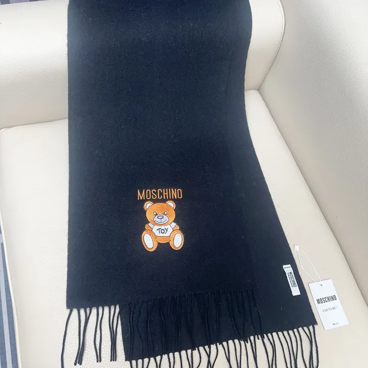 スーパーコピー モスキーノ マフラー