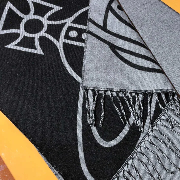 スーパーコピー ヴィヴィアン・ウエストウッド マフラー