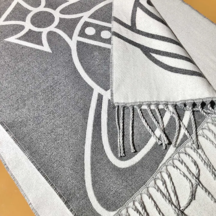 スーパーコピー ヴィヴィアン・ウエストウッド マフラー