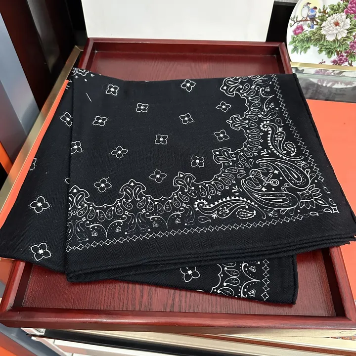 スーパーコピー セリーヌ マフラー