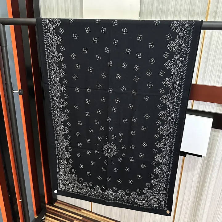 スーパーコピー セリーヌ マフラー