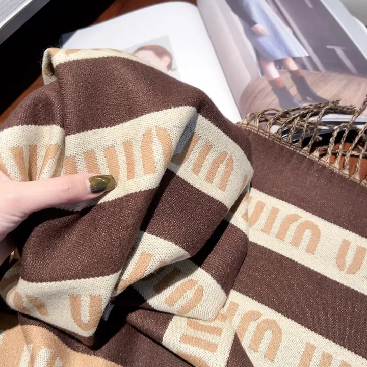 スーパーコピー フェンディ マフラー