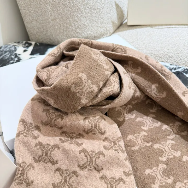 スーパーコピー セリーヌ マフラー