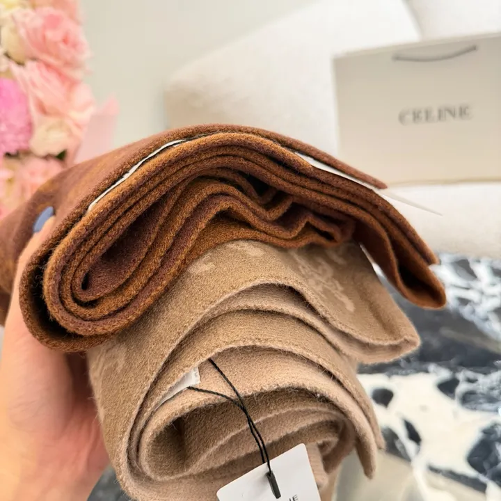 スーパーコピー セリーヌ マフラー