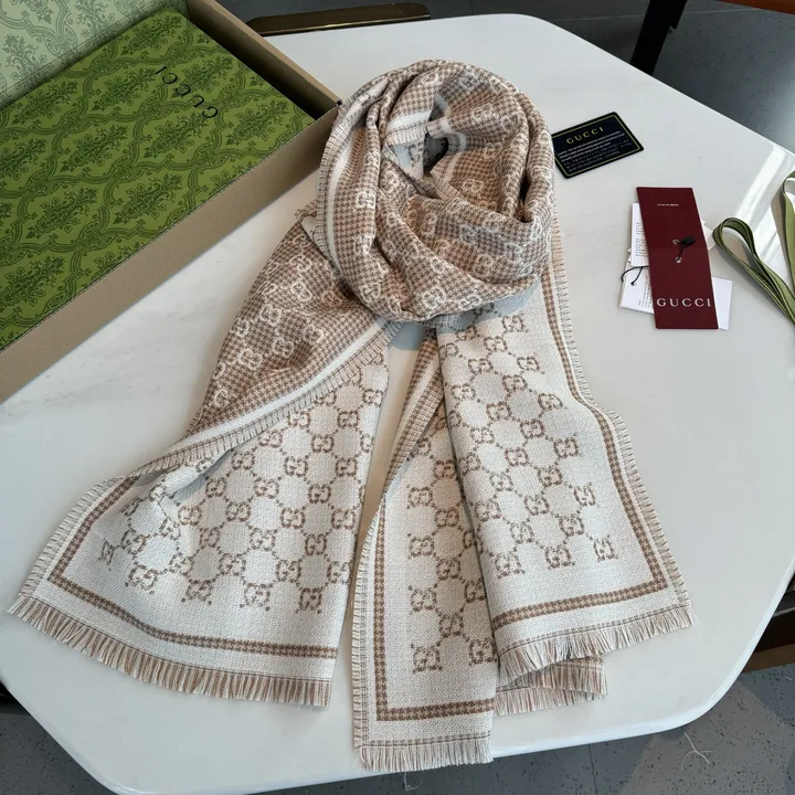 スーパーコピー グッチ マフラー