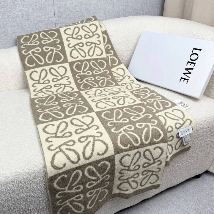 スーパーコピー ロエベ マフラー