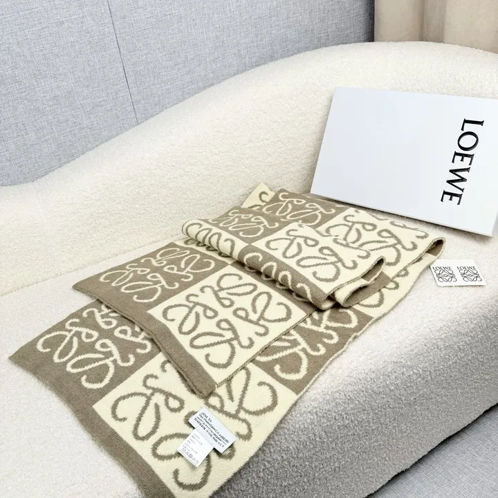 スーパーコピー ロエベ マフラー