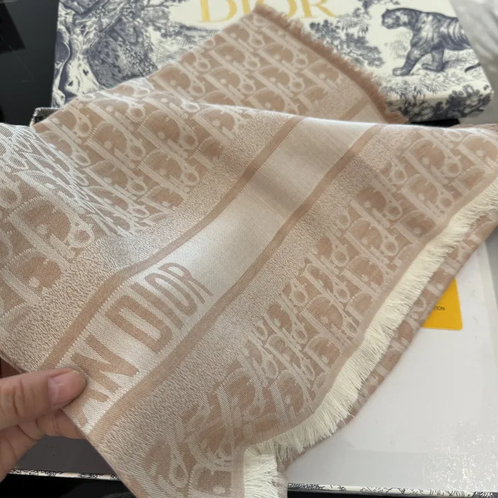 スーパーコピー ディオール マフラー