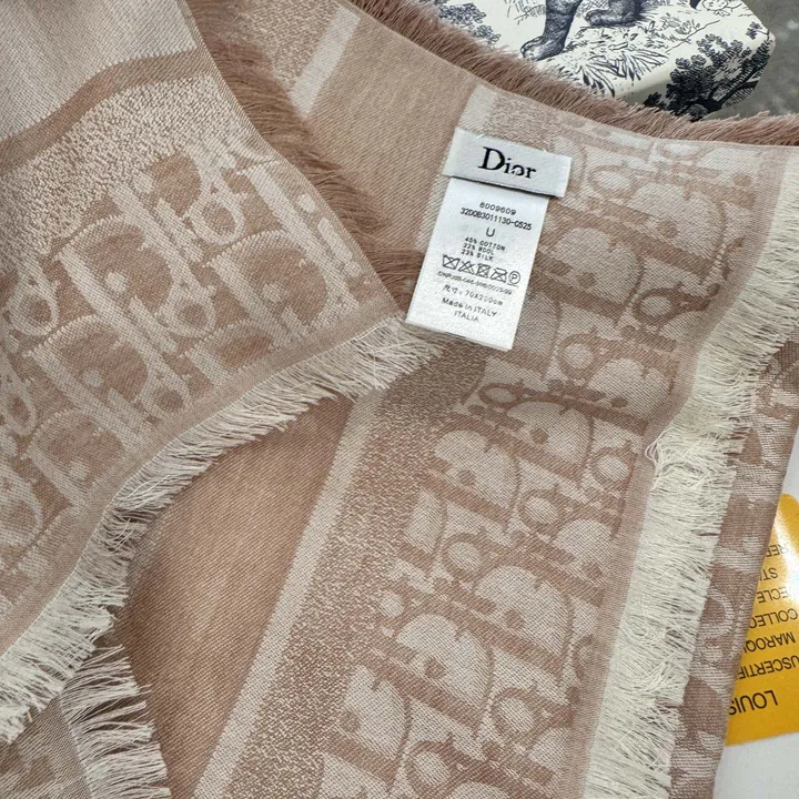 スーパーコピー ディオール マフラー